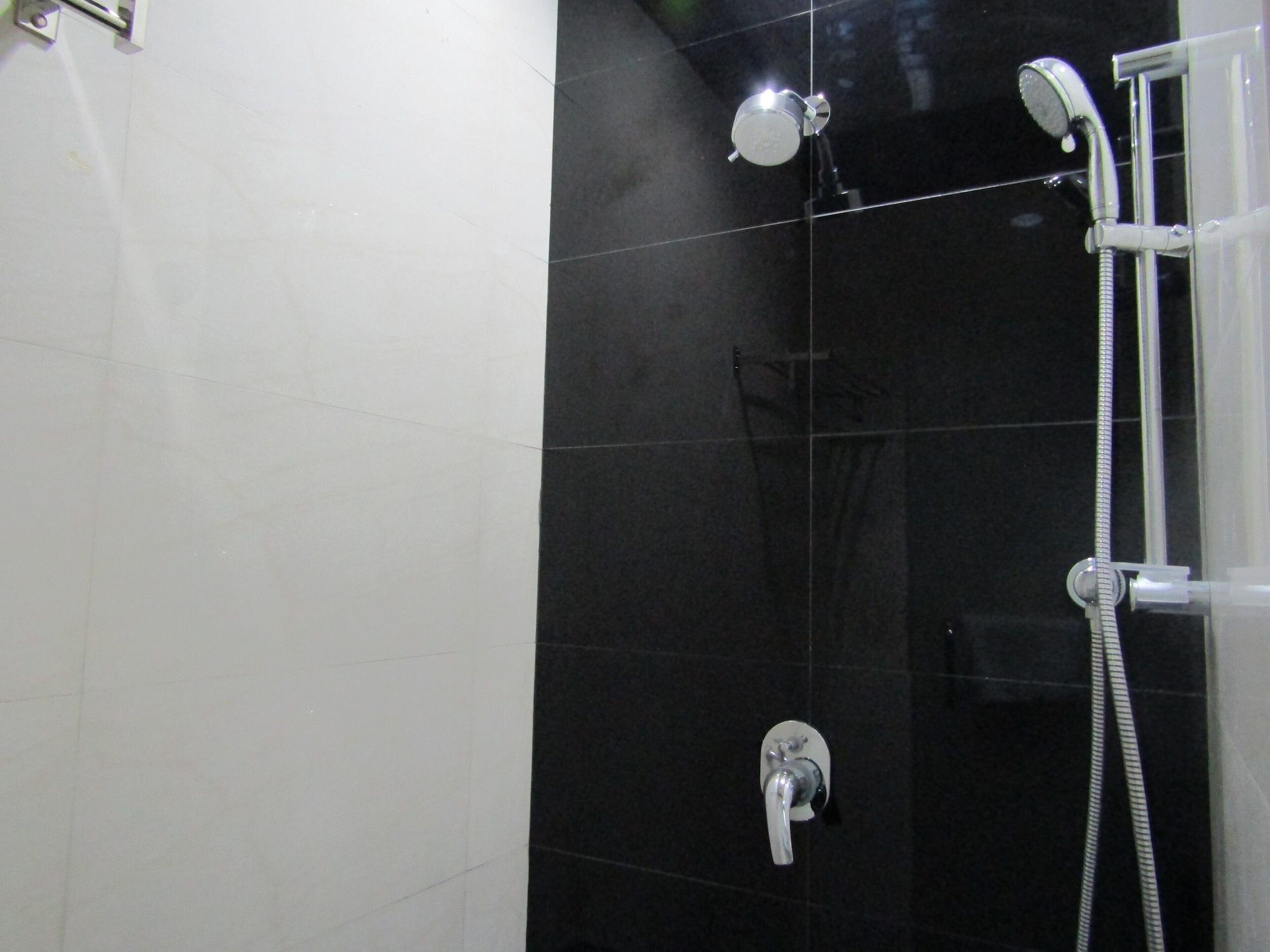 Madina Inn Yogyakarta Exterior foto